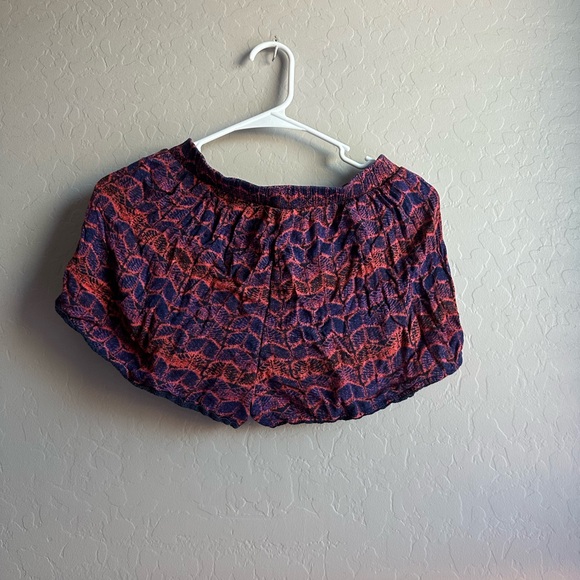 Colorful Patterned Shorts - Picture 2 of 2